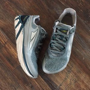 Altra Torin 4 Plush Zero Drop Running Shoes